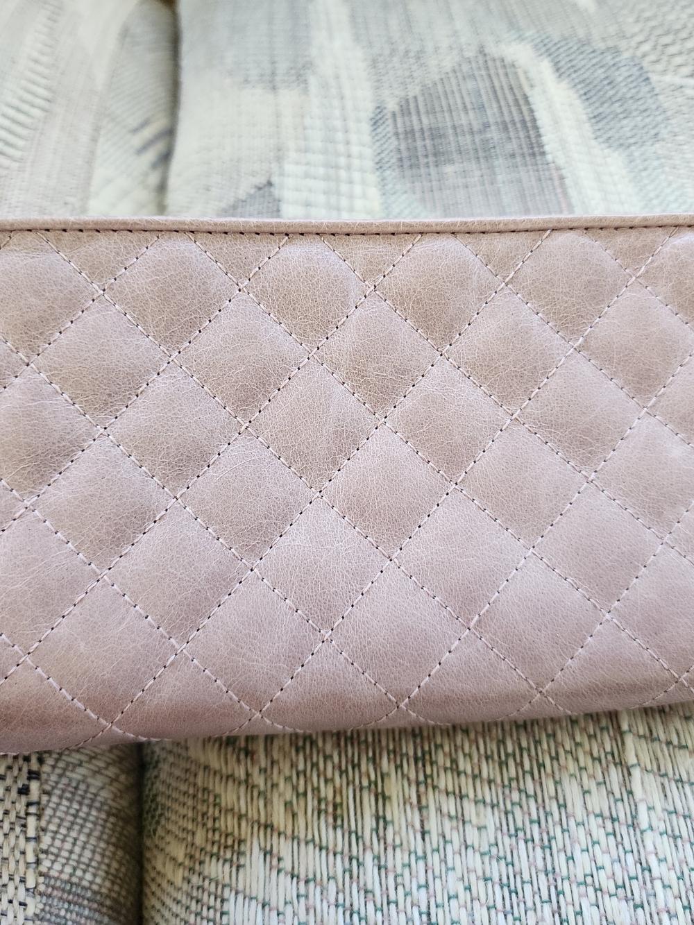 HOBO Quilted Wallet LILAC
